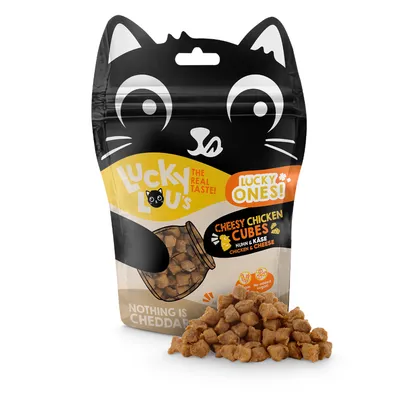 Lucky Lou's Cheesy Chicken Cubes, пиле и сирене. Без добавена захар. Опаковка с котешки мотив и видими кубчета.