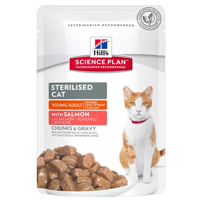 Hill's Science Plan Sterilised Cat Young Adult with Salmon. Късчета в сос за кастрирани млади котки със сьомга. Видими парченца храна и изображение на котка на опаковката.