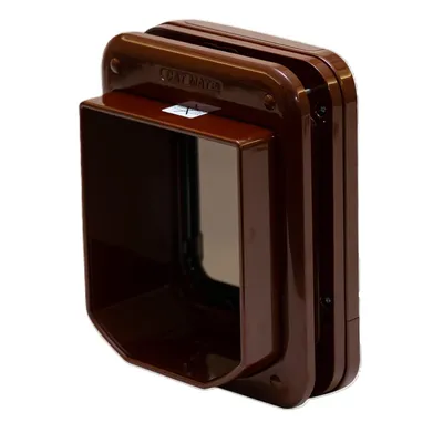 Chatière marron Cat Mate avec porte battante transparente, cadre en plastique, nom de la marque visible sur le dessus.