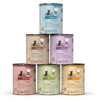 catz finefood Ragout v omáčce, různé druhy: kuře a mušle, vepřové a telecí, jehněčí a velbloud, husa a krůta, losos a divoká kachna, kachna a klokan. Bez obilovin, bez testování na zvířatech.