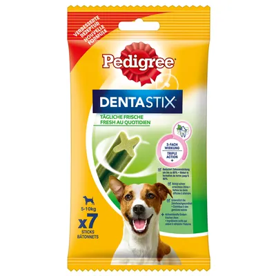 Pedigree Dentastix för hundar 5–10 kg, 7 st. Förpackning med text: Tägliche Frische, Triple Action, förbättrad receptur. Bild på tandstix och hund.
