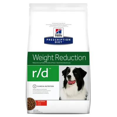Hill's Prescription Diet Weight Reduction r/d hundfoder, bild på svartvit hund, text: with Chicken. Synliga kulor av torrfoder nere till vänster.