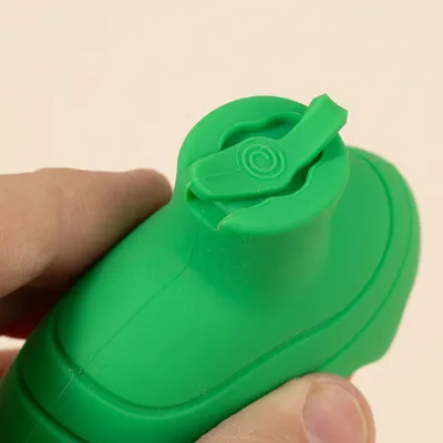 TIAKI Welpenspielzeug Erdbeere