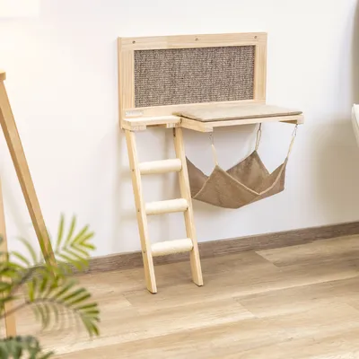 Holz-Kletterwand mit Sisal-Kratzfläche, gepolsterter Liegefläche, Leiter mit Plüschstufen und Hängematte aus Stoff. Geeignet für Wandmontage.