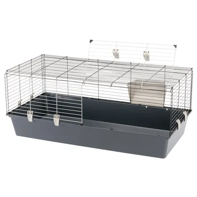 Kleintierkäfig mit Metall-Gitterwänden, grauer Kunststoffwanne und aufklappbarer Gittertür. Integrierte Futterstation aus Kunststoff sichtbar.