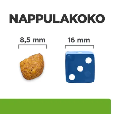 Vertailu nappulan koosta: Nappula, jonka halkaisija on 8,5 mm, vieressä kuutio, jonka sivun pituus on 16 mm. Otsikko: NAPPULAKOKO. Vertailu nappulan koosta: Nappula, jonka halkaisija on 8,5 mm, vieressä kuutio, jonka sivun pituus on 16 mm. Otsikko: NAPPULAKOKO.