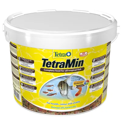 Recipient TetraMin Complete food for all tropical fish, BioActive + Prebiotic, pentru sănătate, culoare și vitalitate, Biologically balanced. Imagine cu pești tropicali pe etichetă.