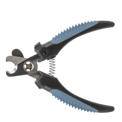 Coupe-griffes en métal avec poignées ergonomiques noires et bleues, ressort central visible, pour animaux. Aucun texte ou marque visible sur l’outil.