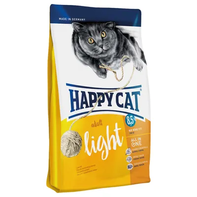 Happy Cat adult light kattefoder, 8,5 % fedt, All in One, Made in Germany, billede af grå kat og garnnøgle på posen. Synlig tekst: low fat, animal protein 86,0 %.