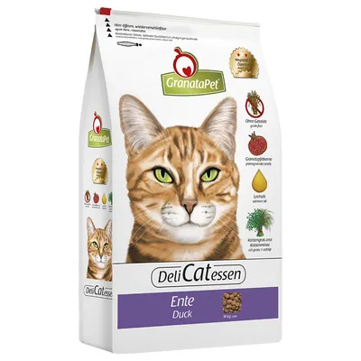 Pienso para gatos GranataPet DeliCatessen Ente Duck, 10 kg. Texto visible: sin cereales, semillas de granada, aceite de salmón, hierba y menta gatuna. Imagen de un gato en el envase.