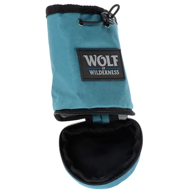 Wolf of Wilderness Leckerli-Tasche aus blauem Stoff mit schwarzem Reissverschluss und Kordelzug, ideal für die Aufbewahrung von Hundesnacks.