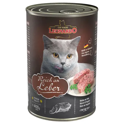 Leonardo Cat Food, ricco di fegato, qualità premium, Made in Germany, lattina da 400g. Immagine di cibo per gatti e di un gatto grigio.