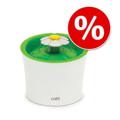 Fuente de agua para mascotas Catit con diseño de flor y símbolo de porcentaje en rojo indicando oferta o descuento visible.