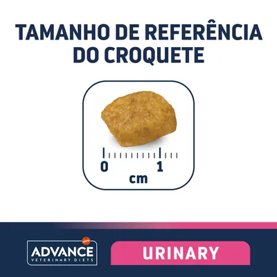 Tamanho de referência do croquete Advance Veterinary Diets Urinary: imagem de um croquete com régua em centímetros, mostrando cerca de 1 cm.