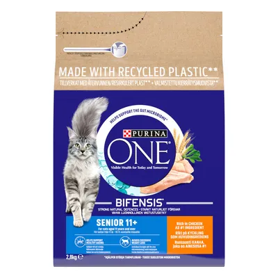Purina ONE Bifensis Senior 11+ dry food, made with recycled plastic, for cats aged 11 years and over. Rich in chicken as number one ingredient. Pack size 2.8kg.
