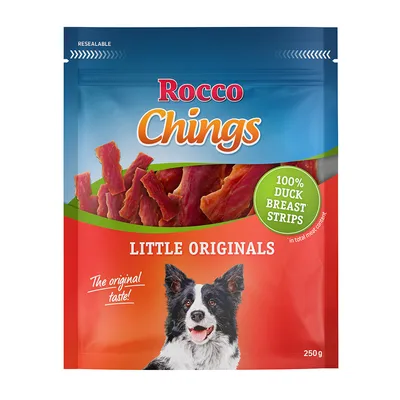 Rocco Chings Little Originals, 100% Duck Breast Strips, 250g. Verpackung mit Bild eines Hundes und Streifen aus Entenbrust.