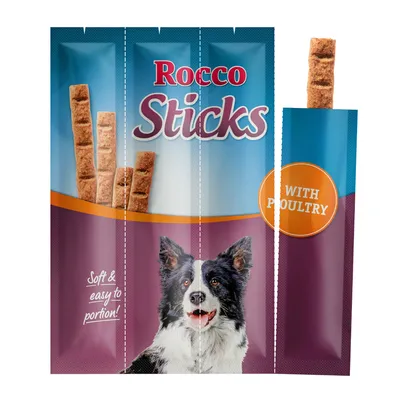 Rocco Sticks, sachet de friandises pour chien, texte visible : Soft & easy to portion!, WITH POULTRY, illustration d’un chien et bâtonnets visibles sur l’emballage.