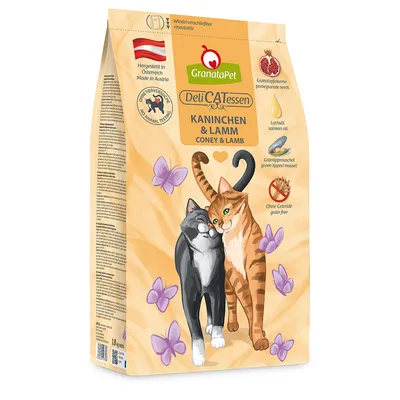 GranataPet DeliCATessen Kaninchen & Lamm. Hergestellt in Österreich, ohne Tierversuche, ohne Getreide, mit Granatapfelkernen, Grünlippmuschel und Lachsöl. Wieder verschliessbare Verpackung.
