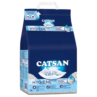 Balení steliva pro kočky CATSAN HYGIENE PLUS, 18 l. Viditelný nápis: Nicht klumpende Katzenstreu, 100% natürliche Mineralien, Auch für Kätzchen. Ilustrace bílé kočky na polštáři. Balení steliva pro kočky CATSAN HYGIENE PLUS, 18 l. Viditelný nápis: Nicht klumpende Katzenstreu, 100% natürliche Mineralien, Auch für Kätzchen. Ilustrace bílé kočky na polštáři.