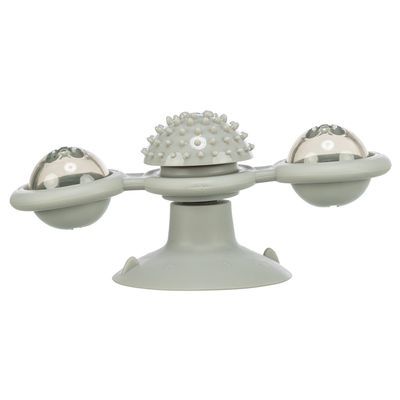 Grijs kattenspeeltje met zuignap, twee doorzichtige bollen en een centrale bol met noppen. Gemaakt van kunststof. Geen merknaam zichtbaar.