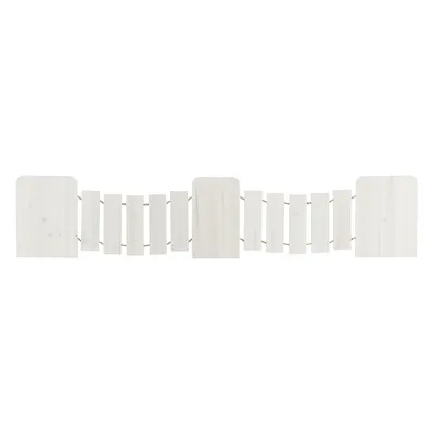 Flexibele brug van licht hout met afgeronde uiteinden en verbonden planken, geschikt voor kleine dieren.