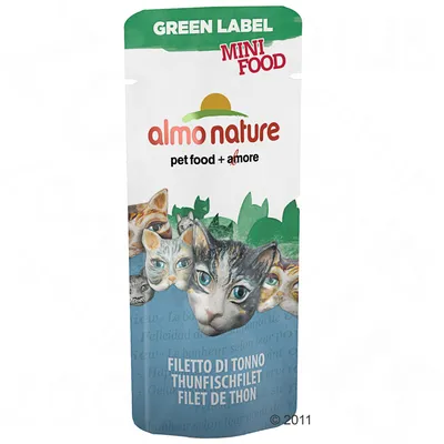 Envase de comida para gatos Almo Nature Green Label Mini Food, texto visible: pet food + amore, fileto di tonno, thunfischfilet, filet de thon. Ilustración de varios gatos.
