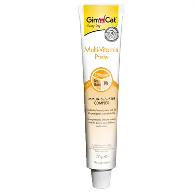 Tube GimCat Multi-Vitamin Paste, 50 g, mentions visibles : 12 Vitamins, Beta-Glucan, Oils, Immun-Booster Complex, vétérinaires recommandent, sans sucre ajouté.