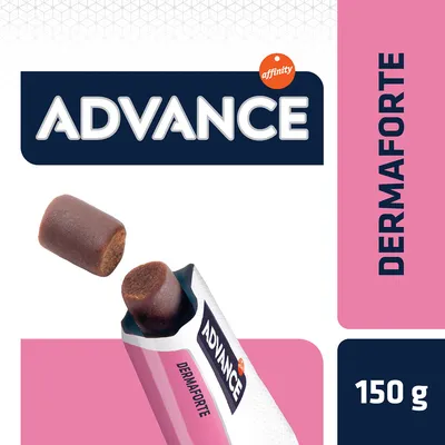 Advance Dermaforte, 150 g. Produktový obrázek s otevřeným obalem a viditelným pamlskem.