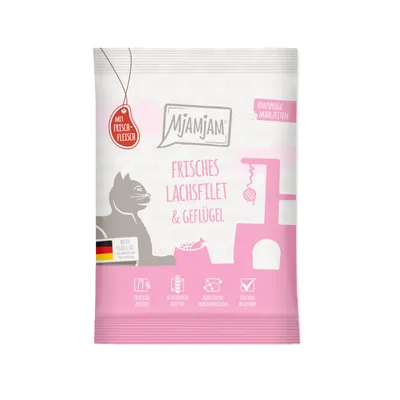 50 g MjAMjAM Knusprige Mahlzeiten Lachs & Geflügel - GRATIS für dich!
