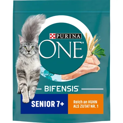 Purina ONE Bifensis Senior 7+, bogat în pui ca ingredient principal, ambalaj cu imagine de pisică, carne de pui și cereale.