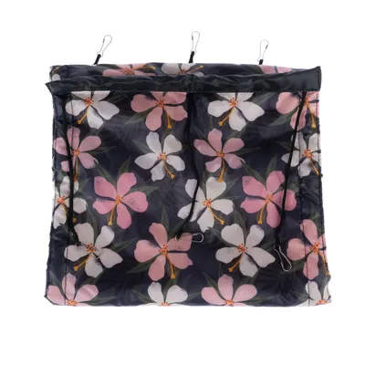 Hamac cu model floral tropical, prevăzut cu trei cleme metalice pentru fixare.