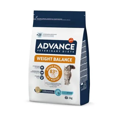 Advance Veterinary Diets Weight Balance, claims to reduce weight by 83% in 3 months, 3kg bag. Includes icons and brief product benefits visible on packaging.