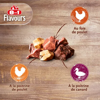 8in1 Flavours, morceaux de friandises pour animaux avec trois saveurs visibles : au foie de poulet, à la poitrine de poulet, à la poitrine de canard.