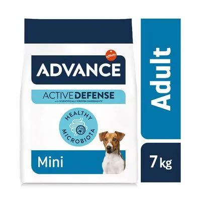 ADVANCE Active Defense Mini Adult hondenvoer, 7 kg zak, met tekst 'Healthy Microbiota' en afbeelding van een kleine hond op de verpakking. ADVANCE Active Defense Mini Adult hondenvoer, 7 kg zak, met tekst 'Healthy Microbiota' en afbeelding van een kleine hond op de verpakking.