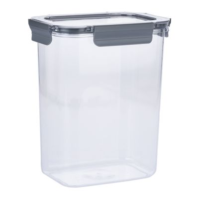 Transparent förvaringsbehållare av plast med grått lock och låsclips.