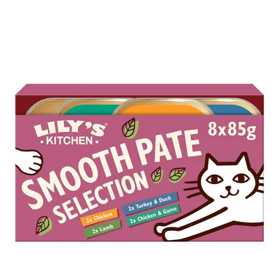 Lily's Kitchen Smooth Pate Selection, 8x85g. Inclui: 2x Chicken, 2x Lamb, 2x Turkey & Duck, 2x Chicken & Game. Embalagem com ilustração de gato.