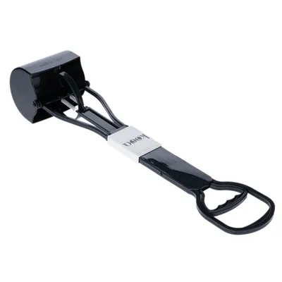 Čierny zberač exkrementov s ergonomickou rukoväťou a logom Kooz na strede, vhodný na hygienické zberanie zvieracieho trusu.