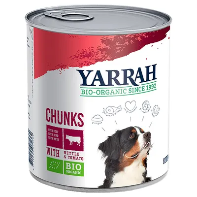 Yarrah Bio-Organic Since 1992, Chunks with beef, with nettle & tomato, BIO ORGANIC. Dåse med billede af hund og illustrationer af ingredienser. Synlig tekst på engelsk.