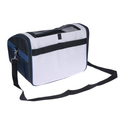 Транспортна чанта с бял и син дизайн, горен мрежест прозорец, регулируема презрамка и странично закопчаване с клипс.