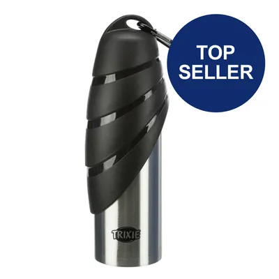 Trixie Edelstahl-Trinkflasche mit schwarzem Deckel und Karabiner. Blauer Kreis mit Text 'Top Seller'. Trixie Edelstahl-Trinkflasche mit schwarzem Deckel und Karabiner. Blauer Kreis mit Text 'Top Seller'.