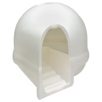 Vit iglooformad kattlåda i plast med öppning framtill och inbyggd trappa. Ingen synlig text eller varumärke.