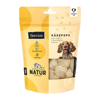Chewies Käsepops Natur, veggie, ohne Zuckerzusatz, getreidefrei. Made in Germany. Verpackung mit Sichtfenster zeigt Käsepops. Text: Not only for crazy dogs! For every age.