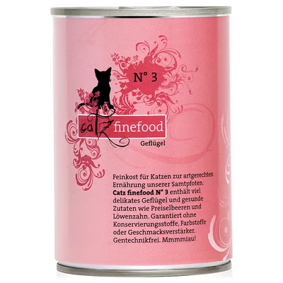 Κονσέρβα με την ένδειξη Catz finefood N° 3 Geflügel. Ορατό κείμενο στα γερμανικά για συστατικά και εγγυήσεις χωρίς συντηρητικά, χρωστικές ή ενισχυτικά γεύσης.