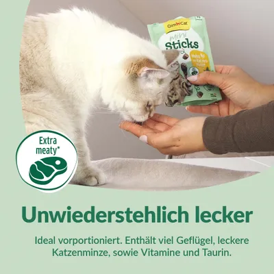 GimCat Mini Sticks - Huhn mit Katzenminze (50 g)