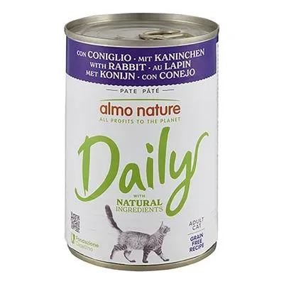 almo nature Daily kattenvoer met konijn, paté, met natuurlijke ingrediënten, voor volwassen katten, graanvrije receptuur. Tekst in meerdere talen zichtbaar op het blik.