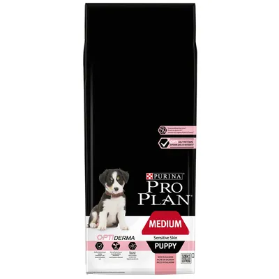 Purina Pro Plan Medium Puppy Sensitive Skin OptiDerma, bogata w łososia. Widoczny szczeniak na opakowaniu, oznaczenia: skóra wrażliwa, rozmiar medium, puppy.