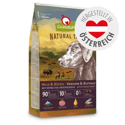 GranataPet Natural Taste Wild & Büffel, mit extra viel Frischfleisch. Hergestellt in Österreich. 90% Fleischanteil, 10% pflanzliche Zutaten, 0% Getreide.