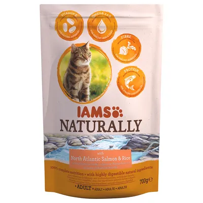 IAMS Naturally hrana za mačke, North Atlantic Salmon & Rice, 700 g. Vidljivi tekst: vitamin E, omega 3 i 6, vlakna, proteini. Slika mačke na pakiranju. IAMS Naturally hrana za mačke, North Atlantic Salmon & Rice, 700 g. Vidljivi tekst: vitamin E, omega 3 i 6, vlakna, proteini. Slika mačke na pakiranju.