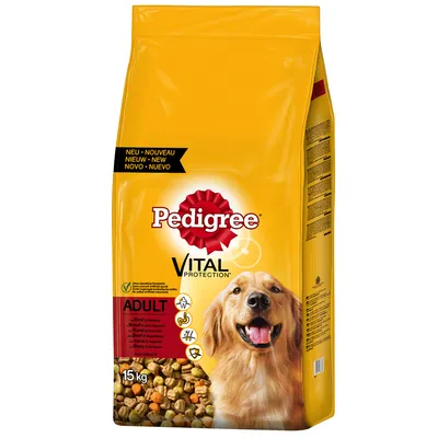 Zak Pedigree Vital Protection Adult rund & groenten, 15 kg. Tekst: NIEUW, beef & vegetables, 100% compleet. Afbeelding van een hond en brokjes zichtbaar op de verpakking.