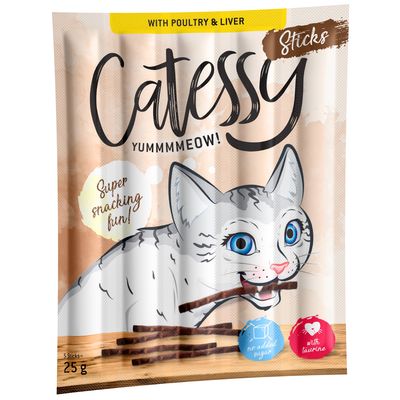 Catessy Sticks с птиче месо и черен дроб, 25g. Без добавена захар, с таурин. Илюстрация на котка, която яде стик.